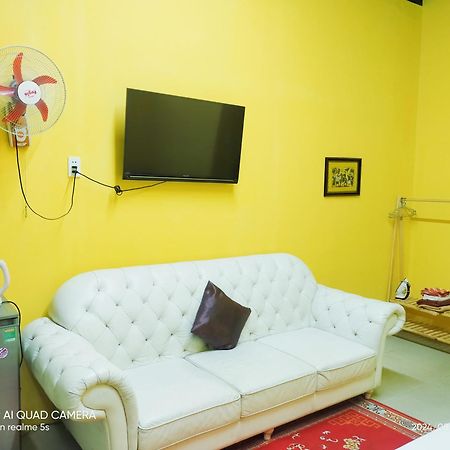 Shusimi House & Boutique Near Tan Son Nhat Airport Хошимин Экстерьер фото