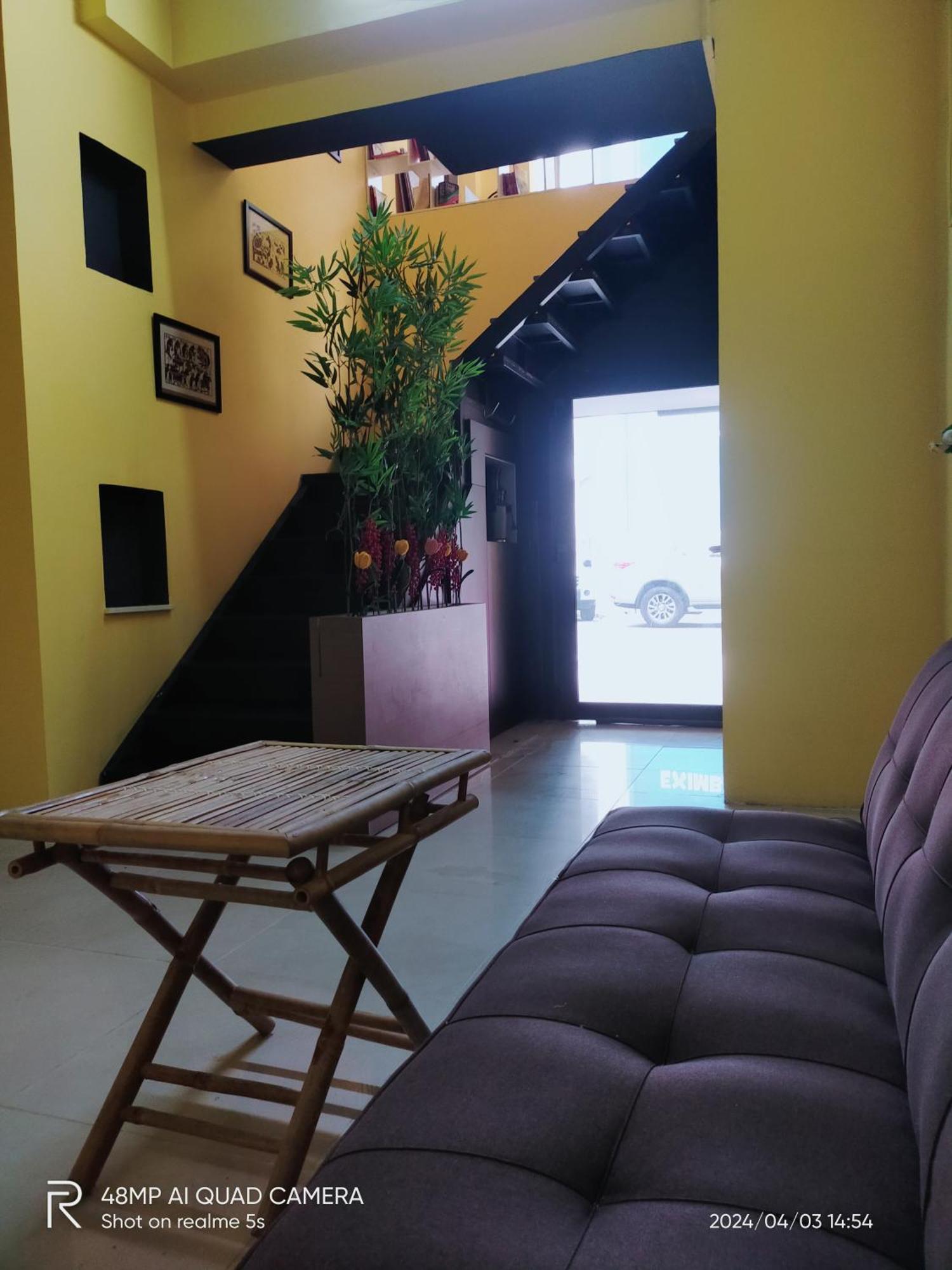 Shusimi House & Boutique Near Tan Son Nhat Airport Хошимин Экстерьер фото