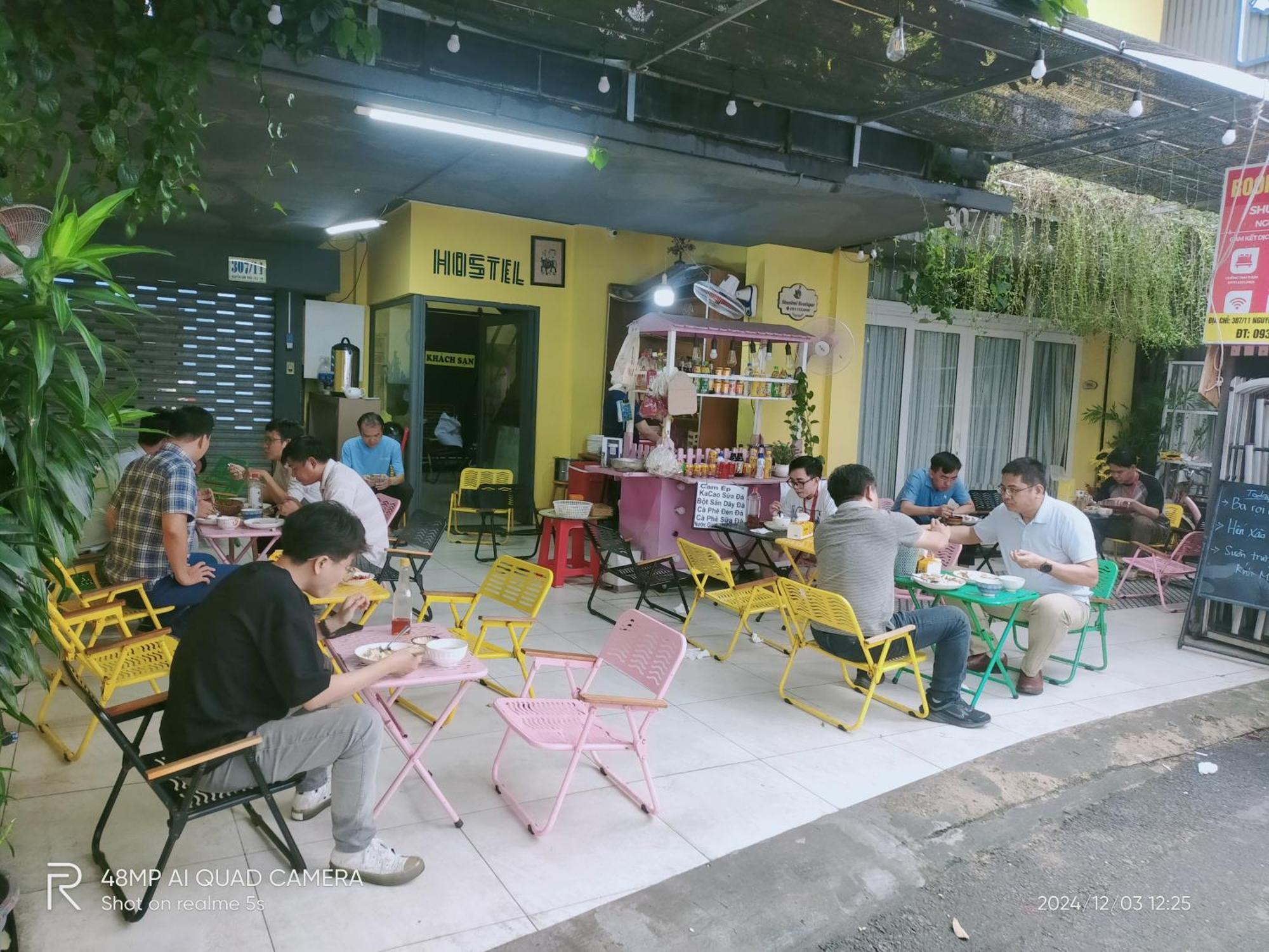 Shusimi House & Boutique Near Tan Son Nhat Airport Хошимин Экстерьер фото