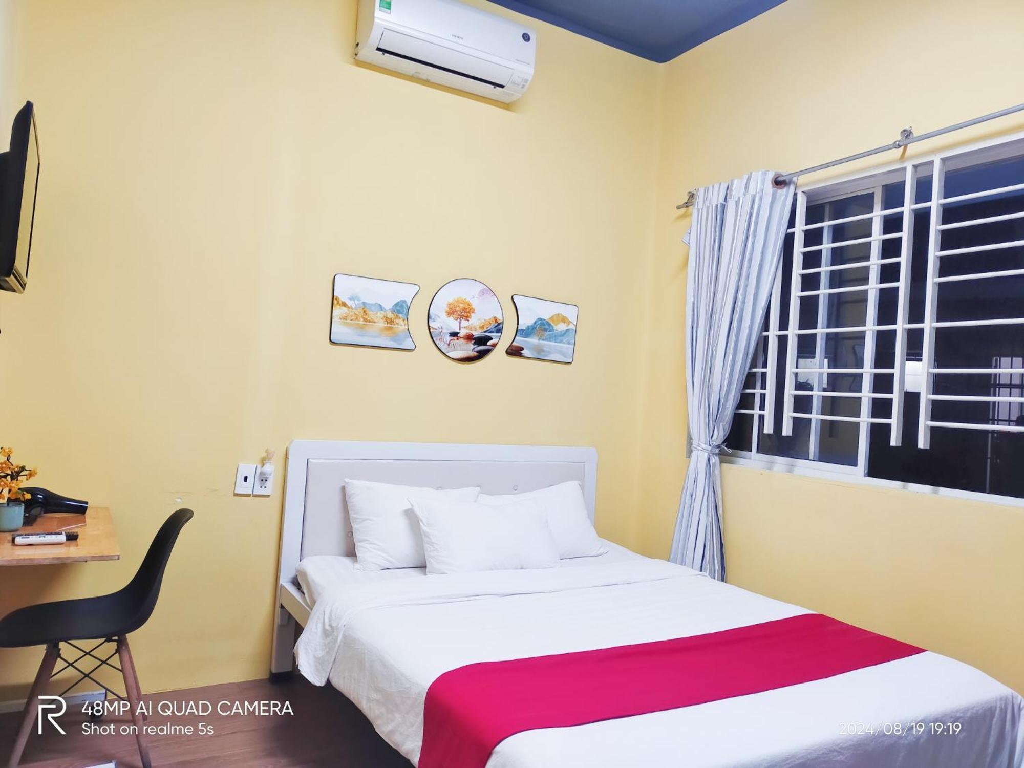 Shusimi House & Boutique Near Tan Son Nhat Airport Хошимин Экстерьер фото